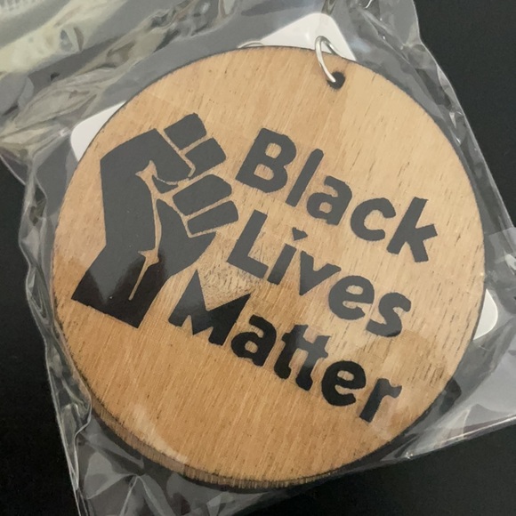 Set of 5 Black History Earrings - Picture 8 of 9